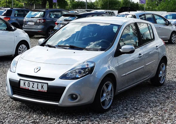 samochody osobowe Renault Clio cena 17999 przebieg: 129682, rok produkcji 2010 z Płoty